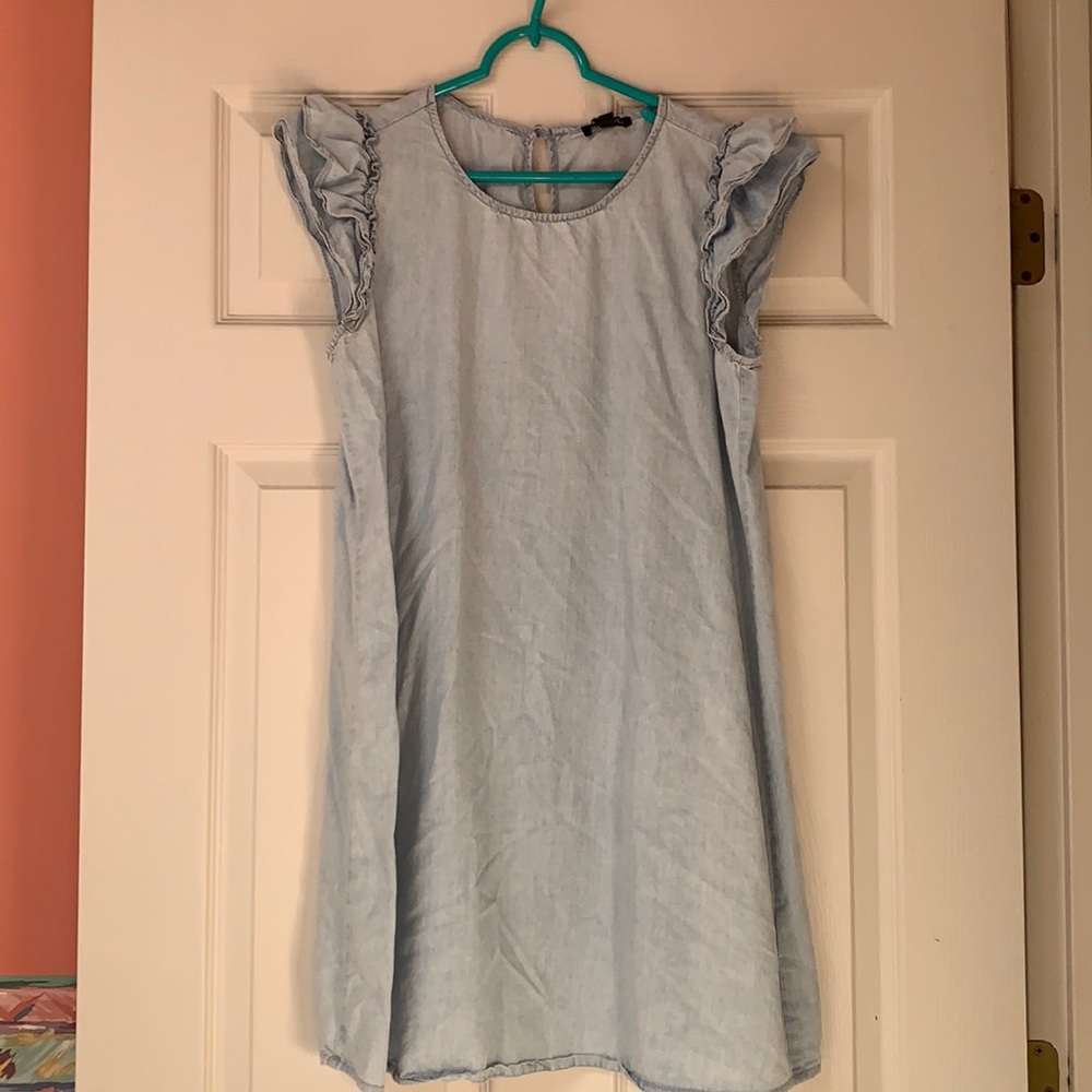 Chambray ruffled sleeves dress